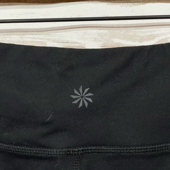 Athleta Mind Over Mat Capri Tight - Black - Small - Picture 5 of 14